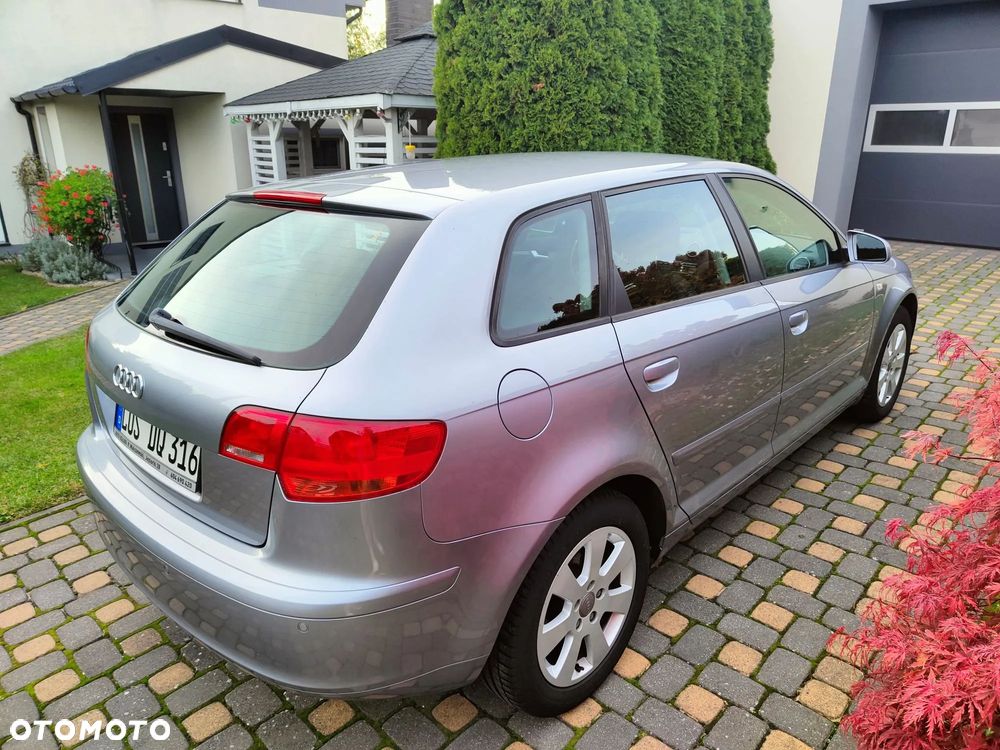 Audi A3 Sportback 1.6 Ambiente - 6
