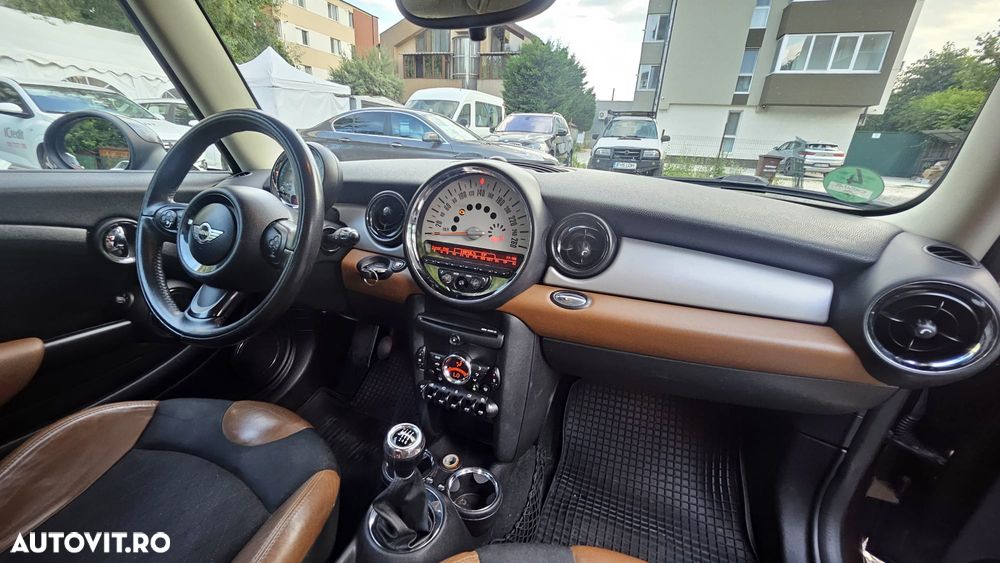 Mini Cooper Standard - 13