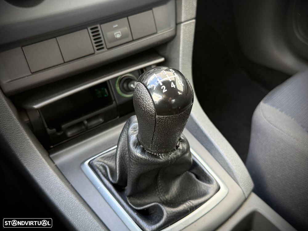 Ford Focus 1.4 16V Sport - 15