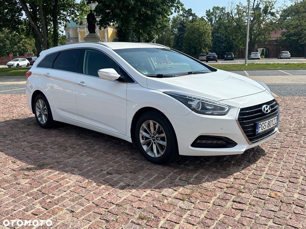 Hyundai i40 Kombi blue 1.7 CRDi Style - 19
