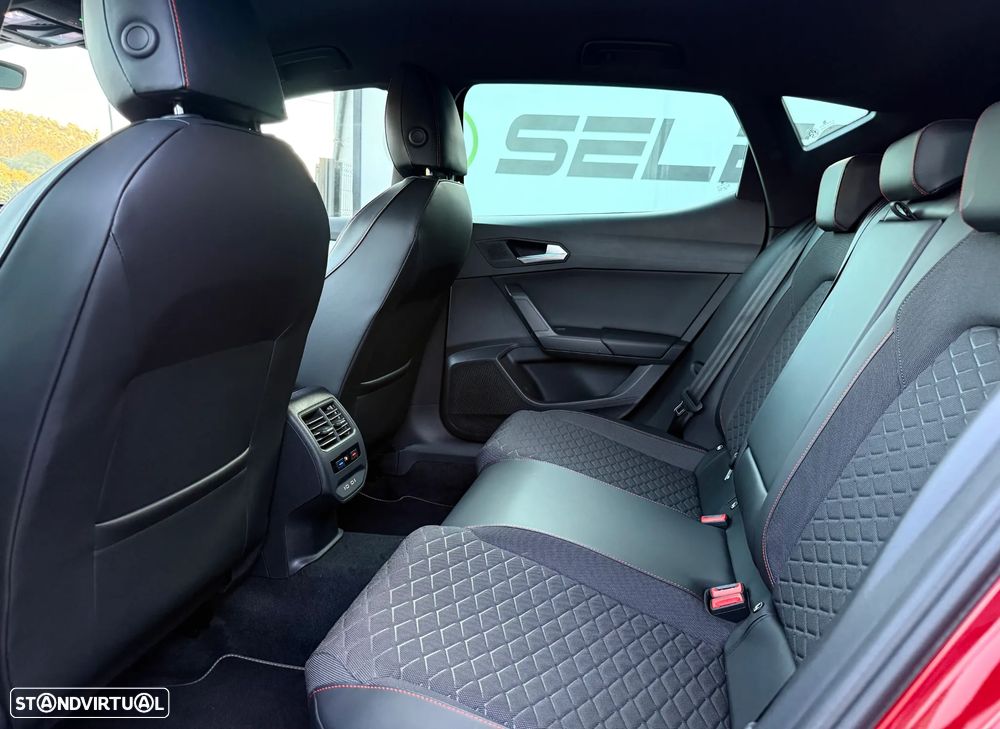 SEAT Leon 1.5 eTSI FR DSG - 34