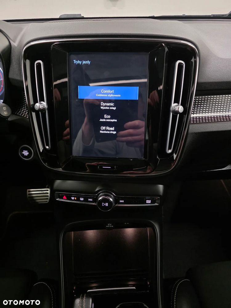 Volvo XC 40 D3 SCR R-Design - 16