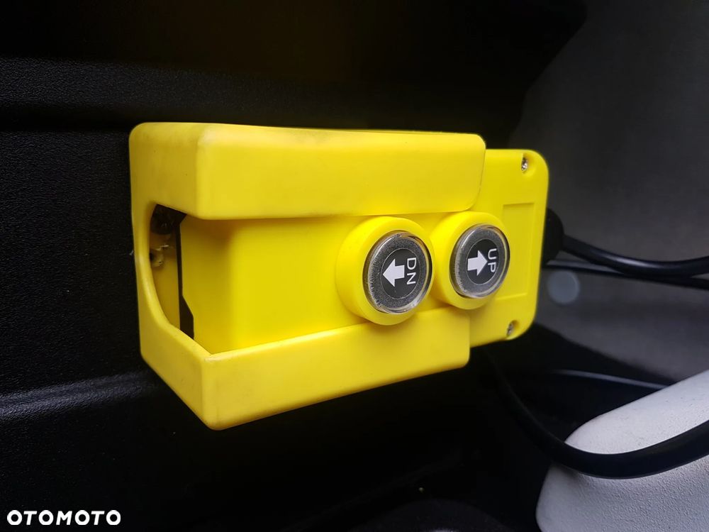 Iveco DAILY KIPER WYWROTKA 3-STRONNA 3,60x2,06 KLIMA MANUAL DMC 3500 KG 35S13 - 38