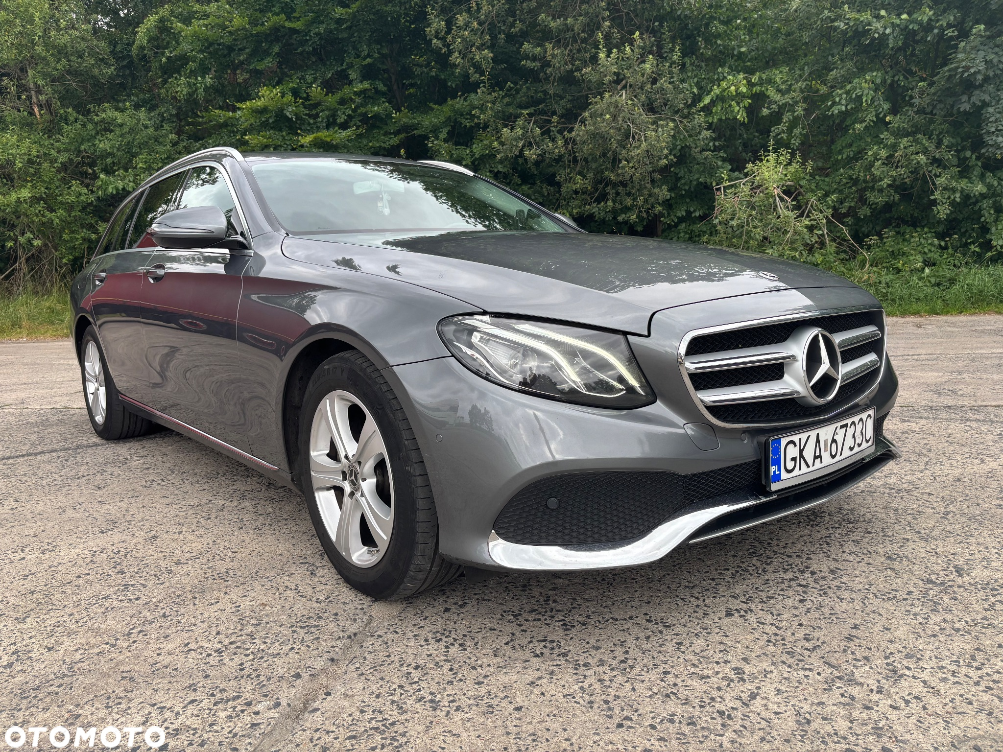 Mercedes-Benz Klasa E 220 d 4Matic T 9G-TRONIC Avantgarde - 8
