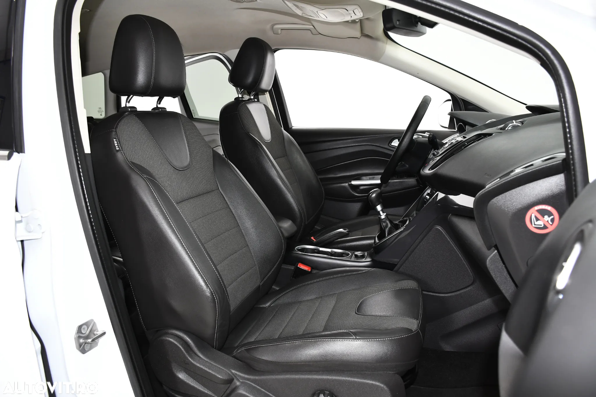 Ford Kuga 2.0 TDCi 2WD Titanium - 15