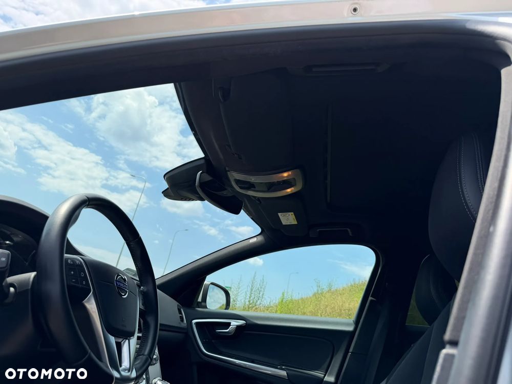 Volvo V60 D4 Drive-E Summum - 13