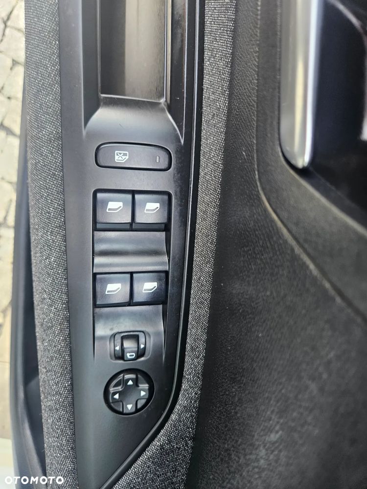 Peugeot 3008 1.2 PureTech Active S&S - 23