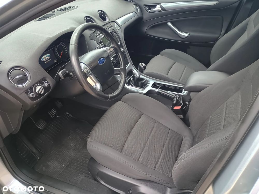 Ford Mondeo 1.6 T Titanium - 9