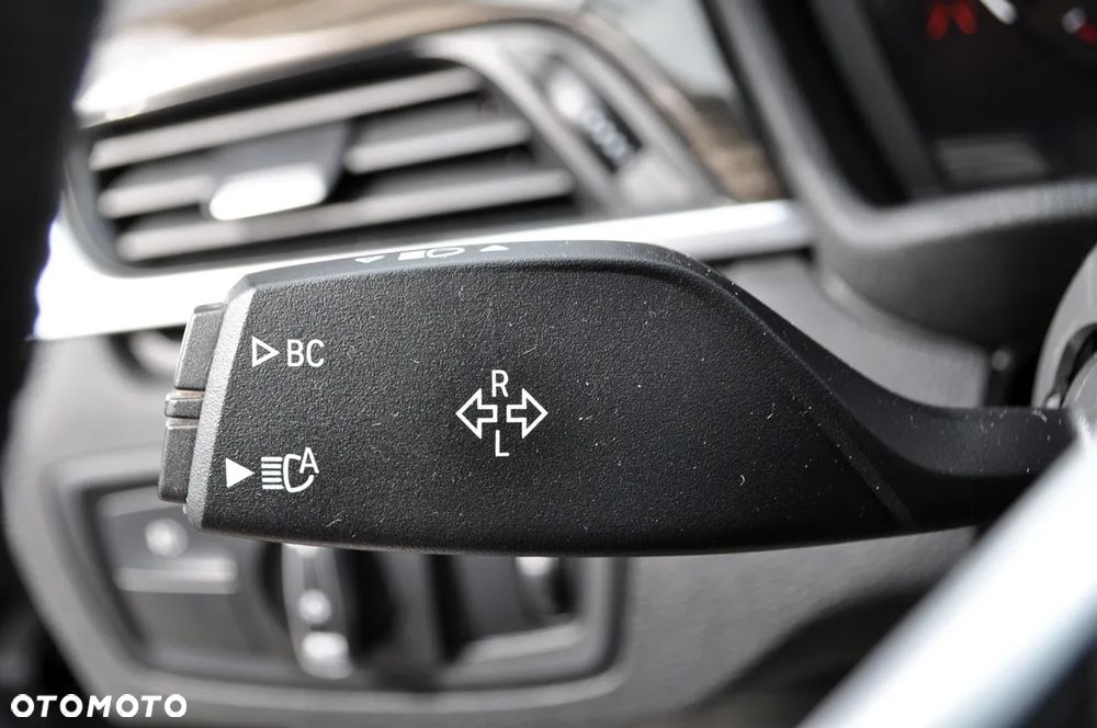 BMW X1 xDrive25i GPF Sport Line sport - 28