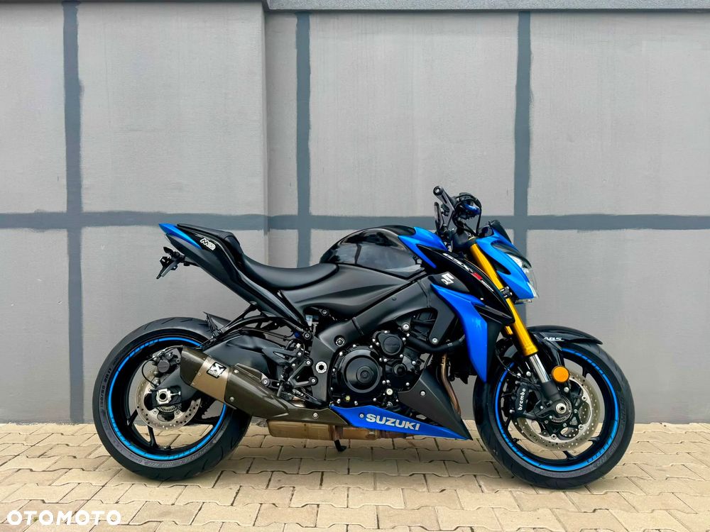 Suzuki GSX - 3