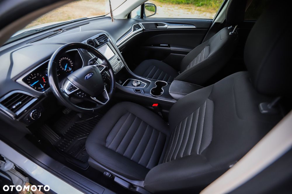 Ford Mondeo - 8