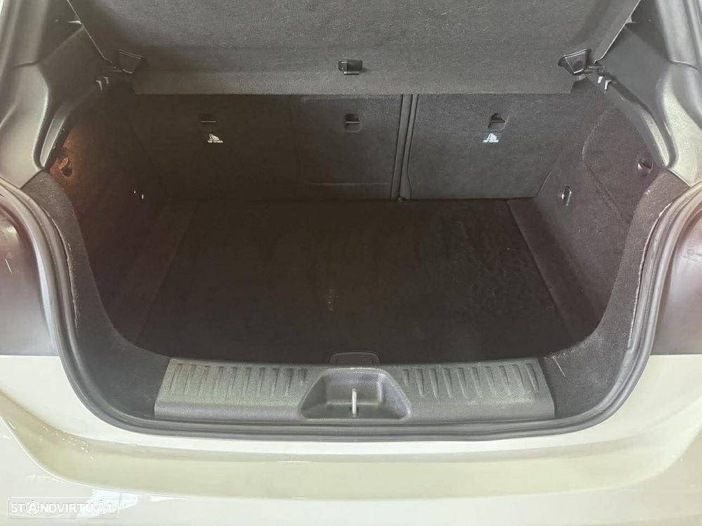 Mercedes-Benz A 180 d Urban - 19