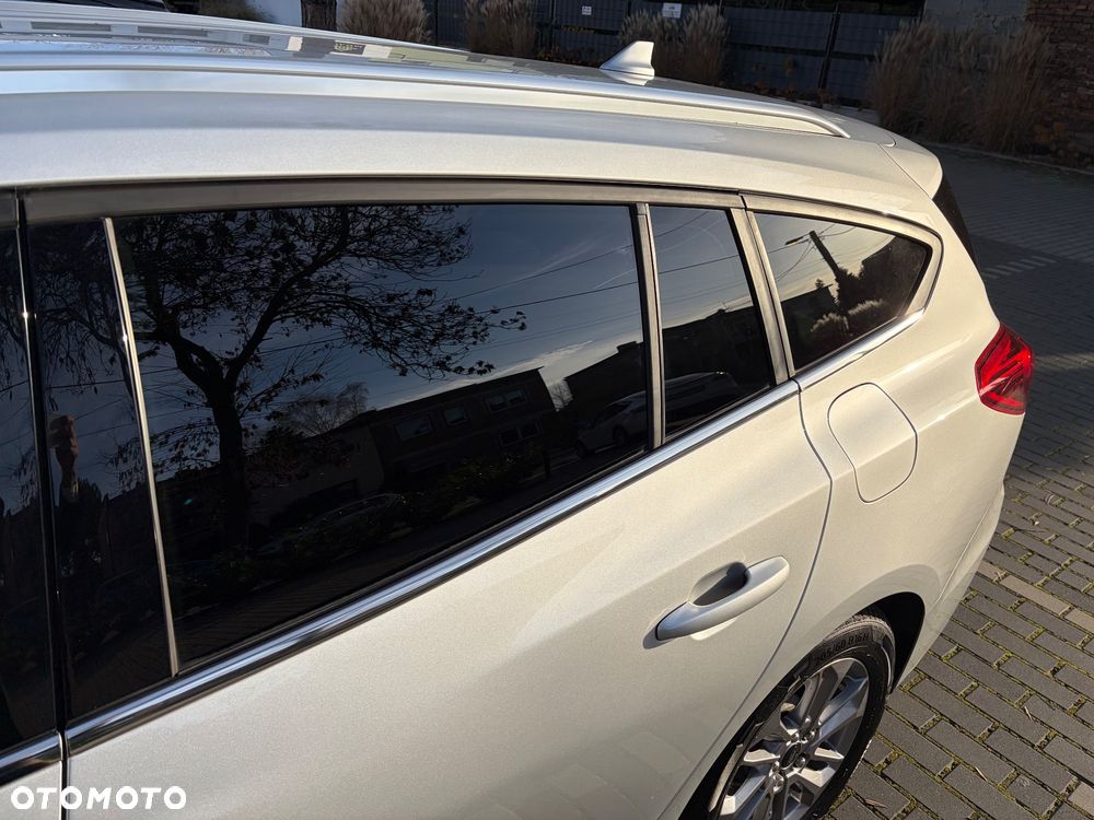 Ford Focus 1.0 EcoBoost mHEV Titanium Style - 28