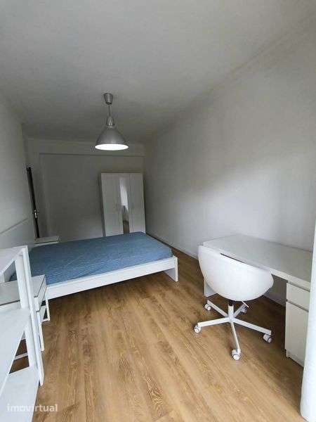 Arrendo T2 em bonfim (24 de Agosto), totalmente remodelado e equipado. - Grande imagem: 3/12