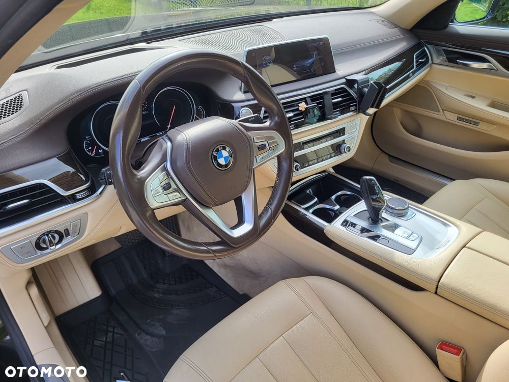 BMW Seria 7 740d xDrive - 4