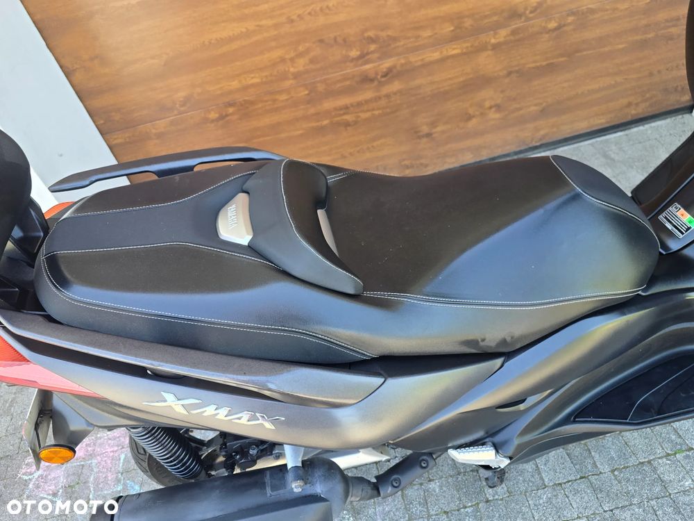 Yamaha X-max - 16