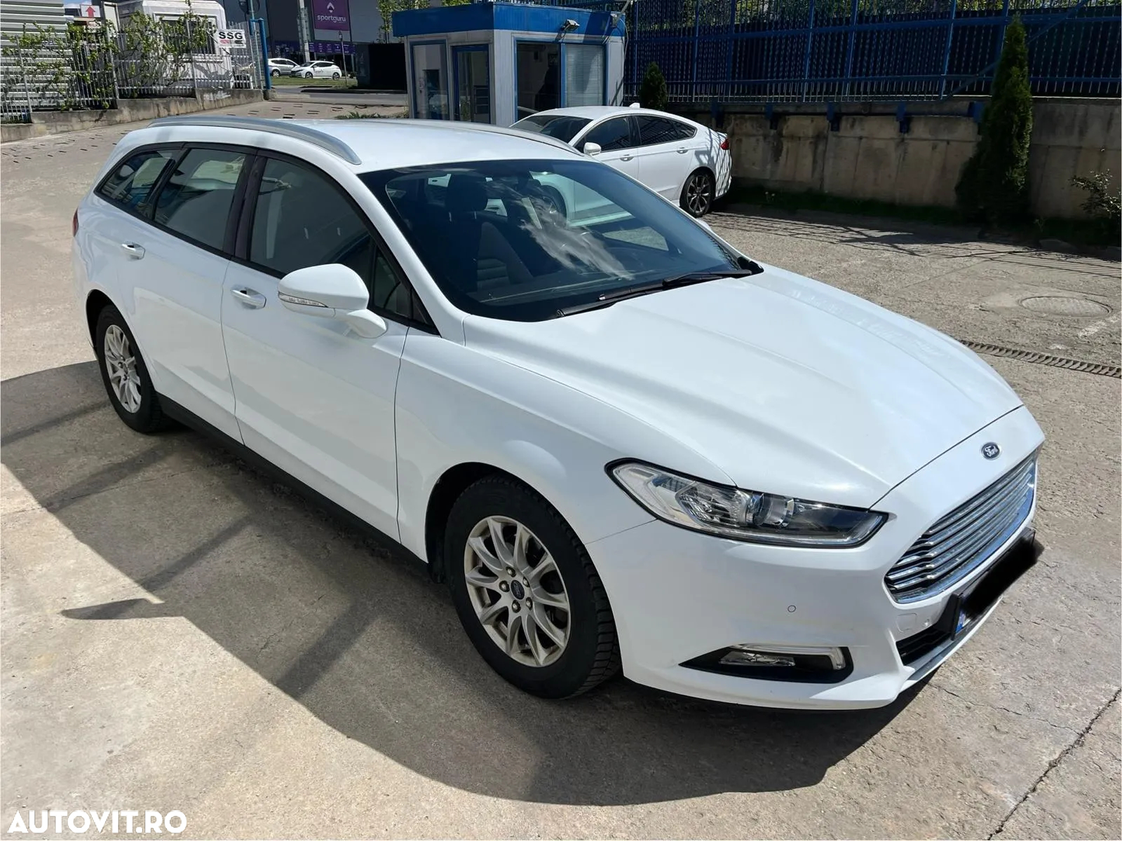 Ford Mondeo 2.0 TDCi Business - 4