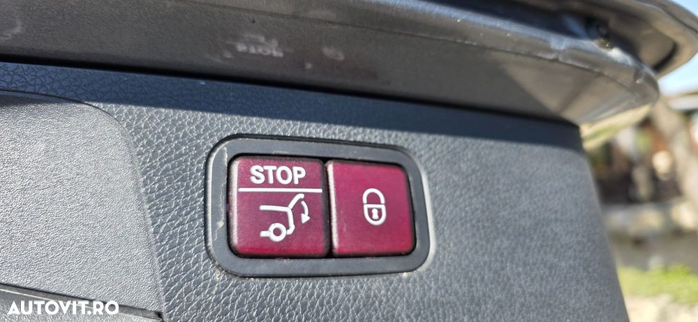 Mercedes-Benz E 220 d 4MATIC 9G-TRONIC AMG Line - 9