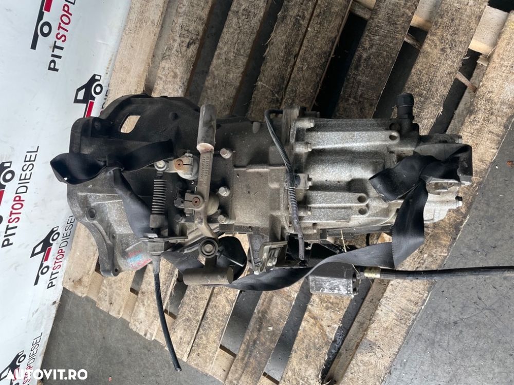 Cutie de viteze manuala 6+1 trepte Renault Mascott / Iveco Daily 2.8 D 2003 cod : 1323050006, 1323401028 - 3