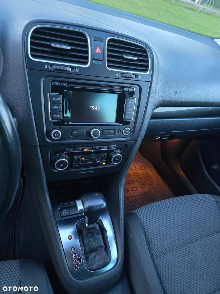 Volkswagen Golf 2.0 TDI DPF BlueMotion Technology DSG Comfortline - 9