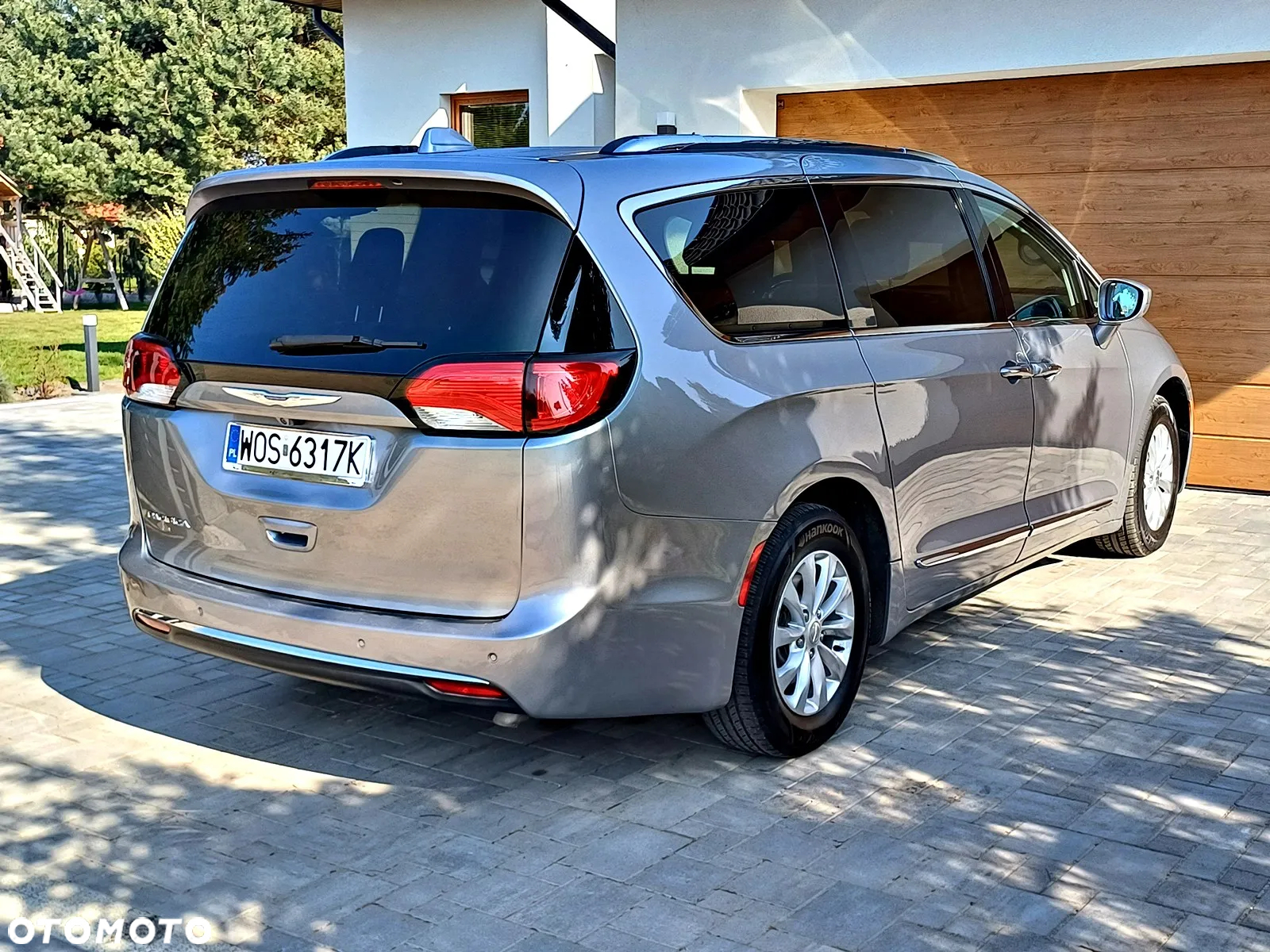 Chrysler Pacifica - 6