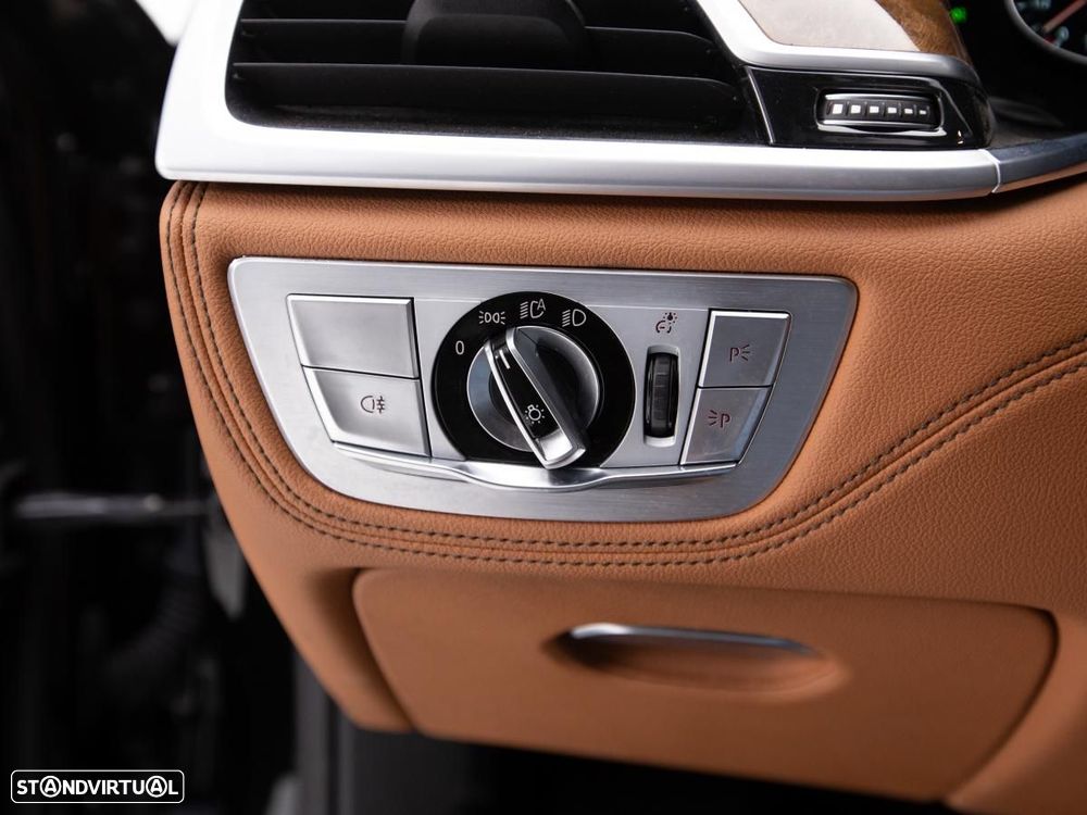 BMW 740 - 16