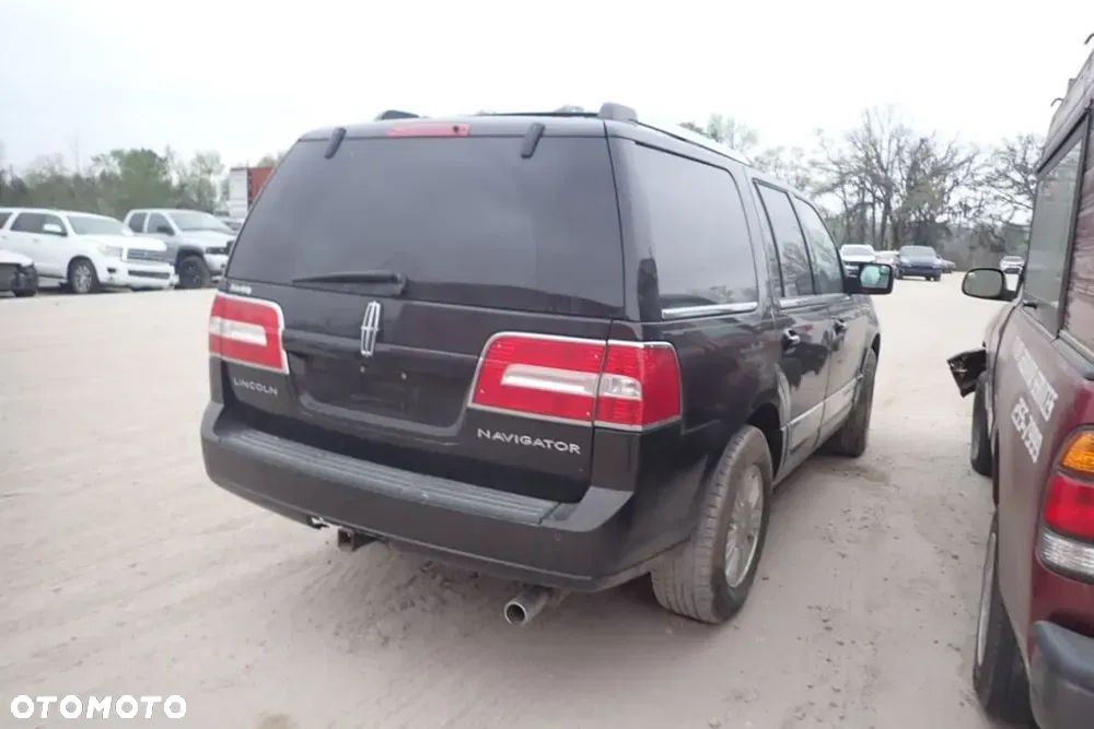 Lincoln Navigator 5.4 4x4 - 10