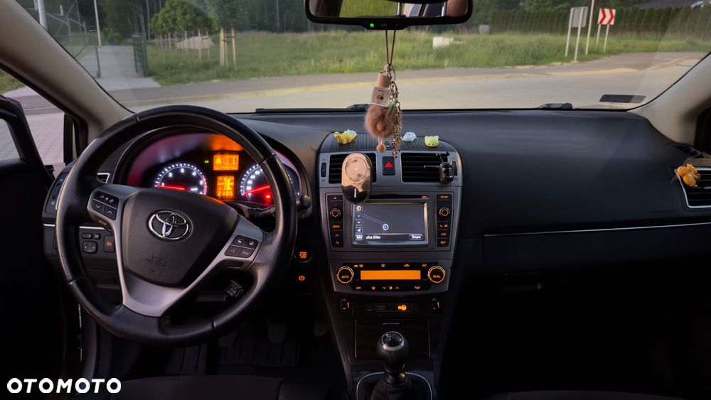 Toyota Avensis 2.0 D-4D Premium - 3
