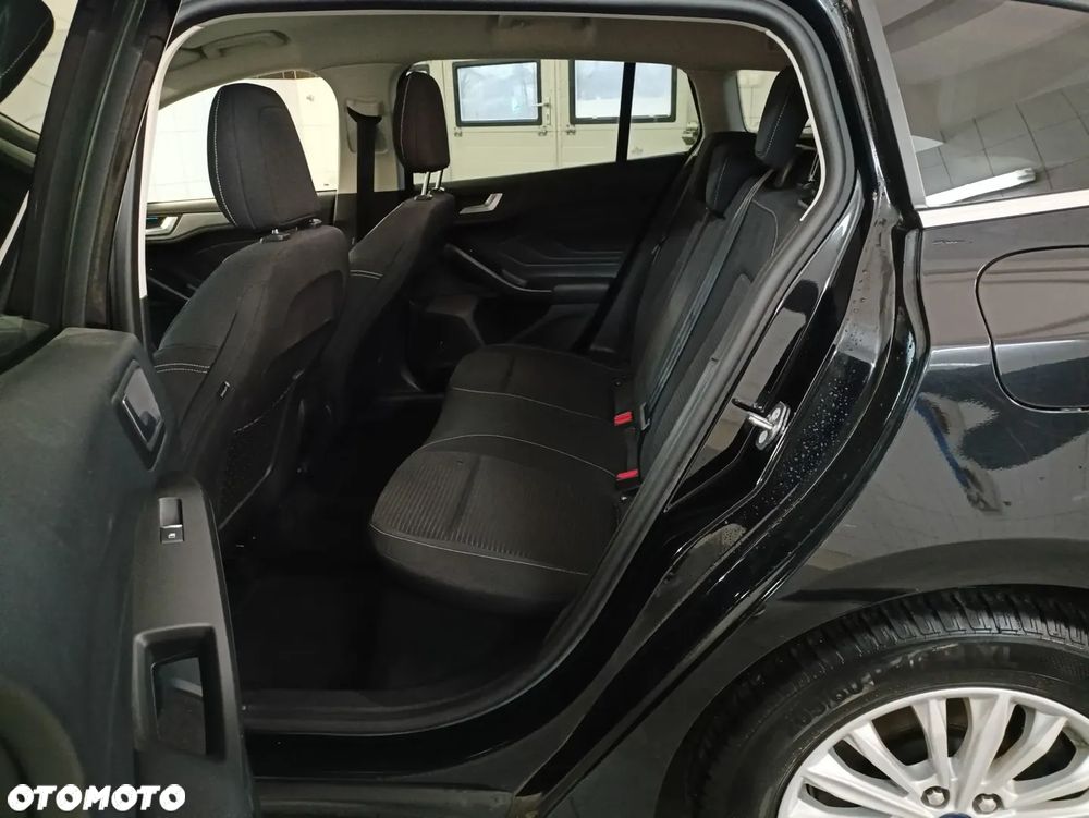 Ford Focus SW 1.0 EcoBoost Titanium - 16
