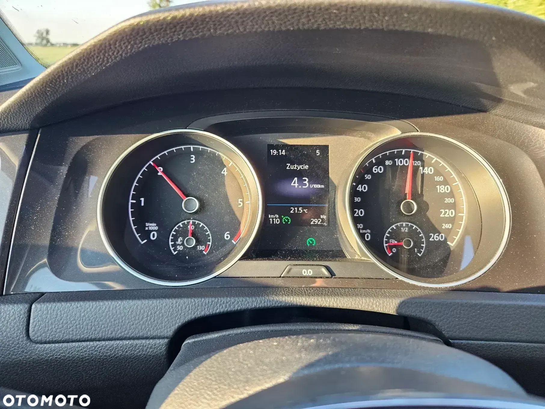 Volkswagen Golf VII 1.6 TDI BMT Comfortline - 7