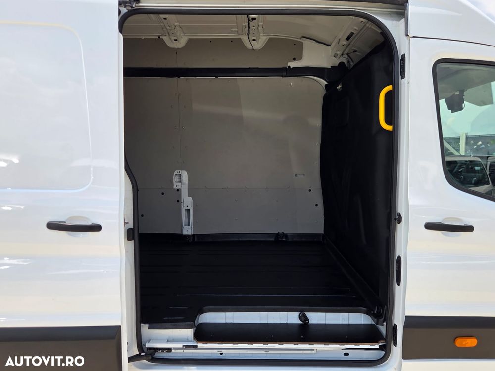 Ford New Transit L4H3 - 15