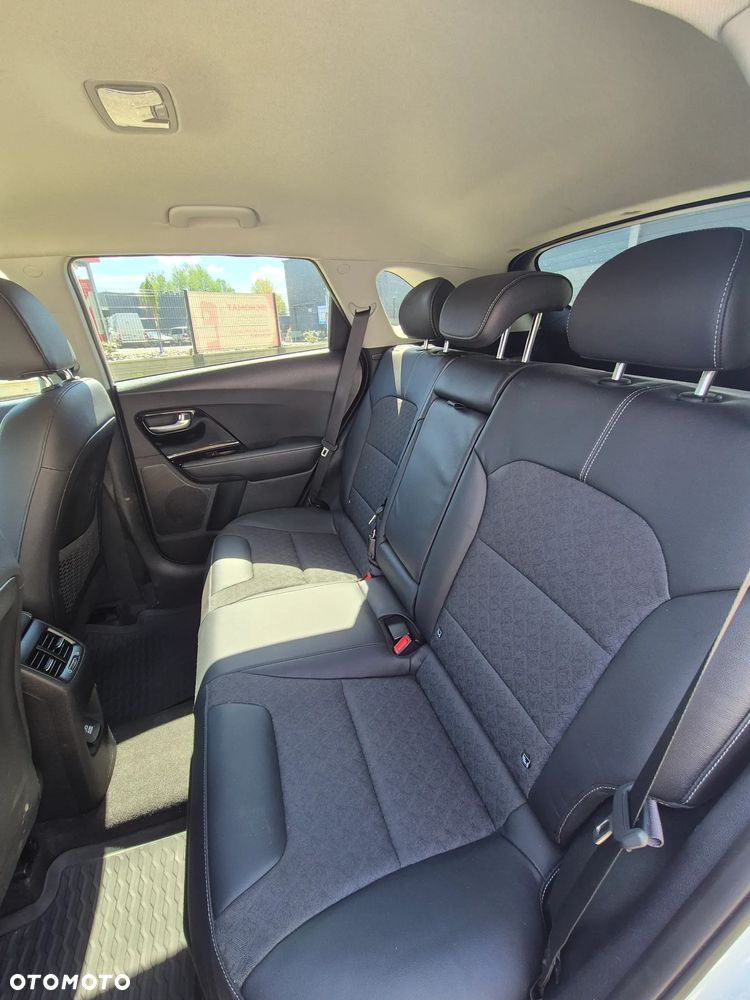 Kia Niro 1.6 GDI 2WD Vision - 11