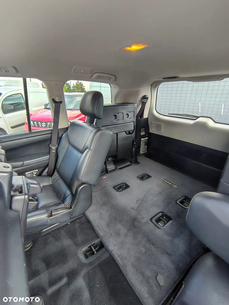 Lexus LX - 24