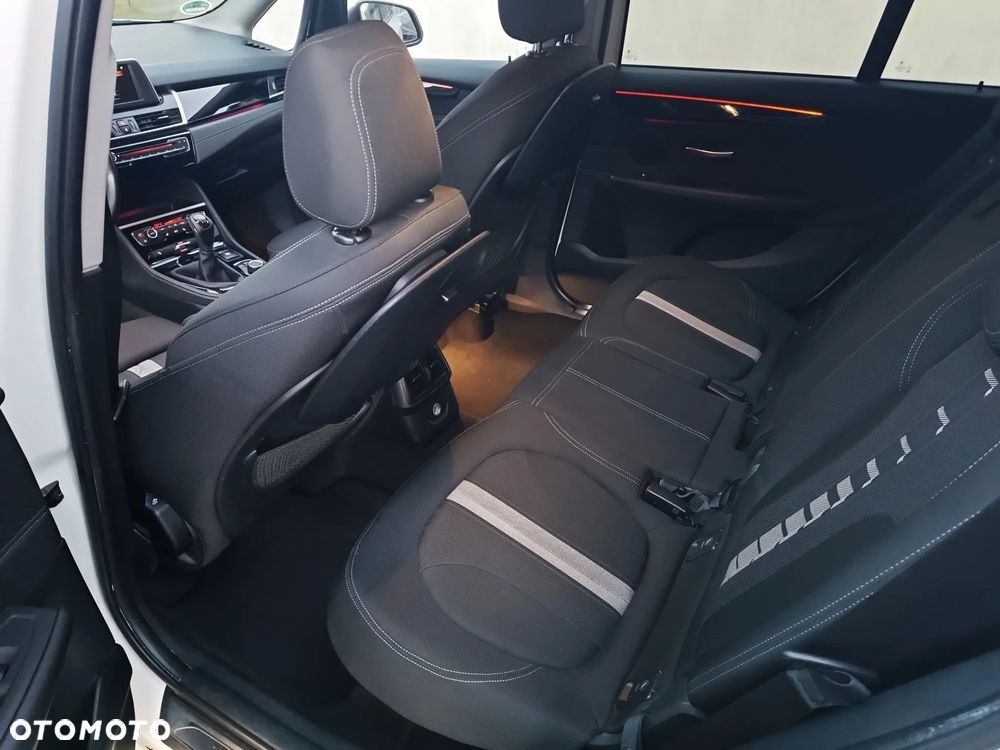BMW Seria 2 218d Sport Line - 15
