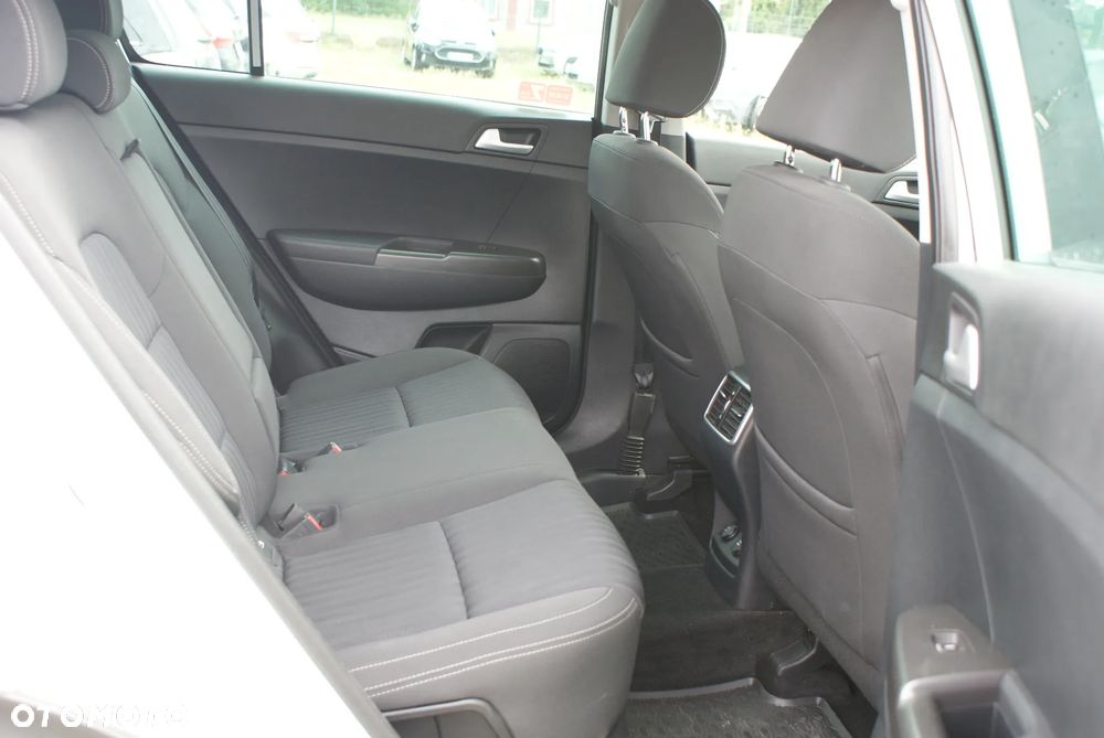Kia Sportage 1.6 GDI L 2WD - 23