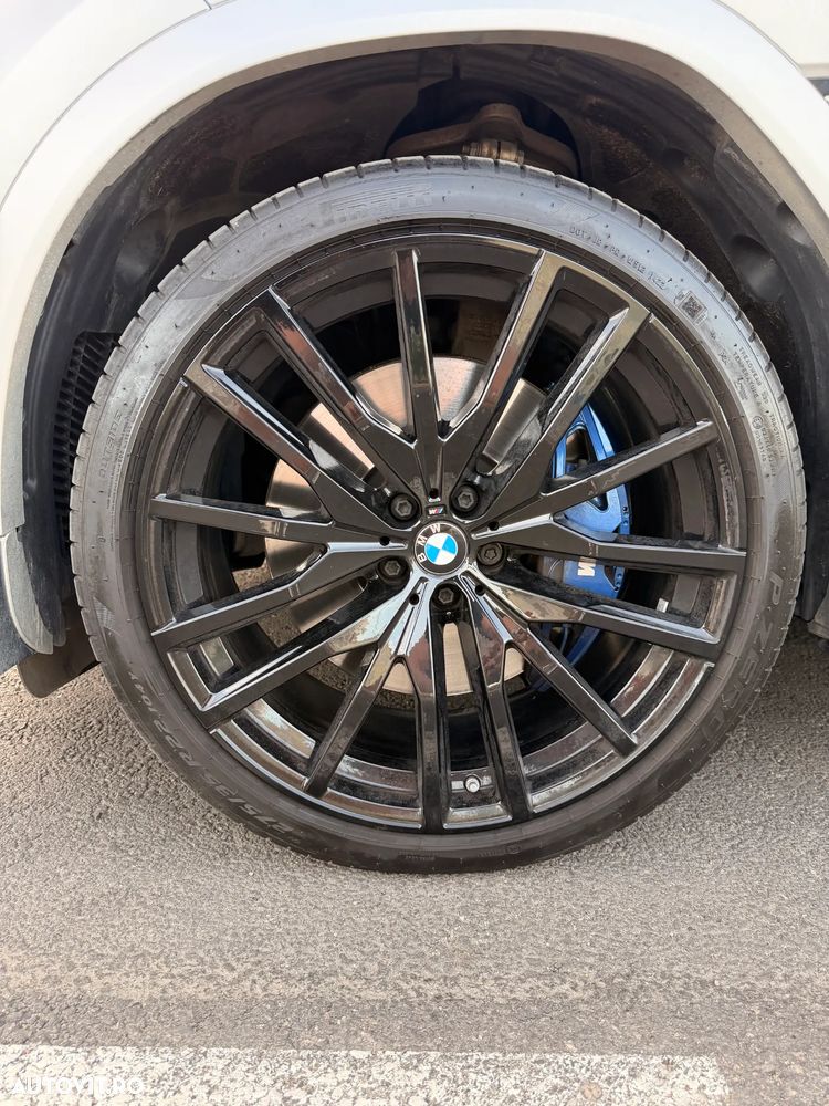 BMW X6 M M50i - 13