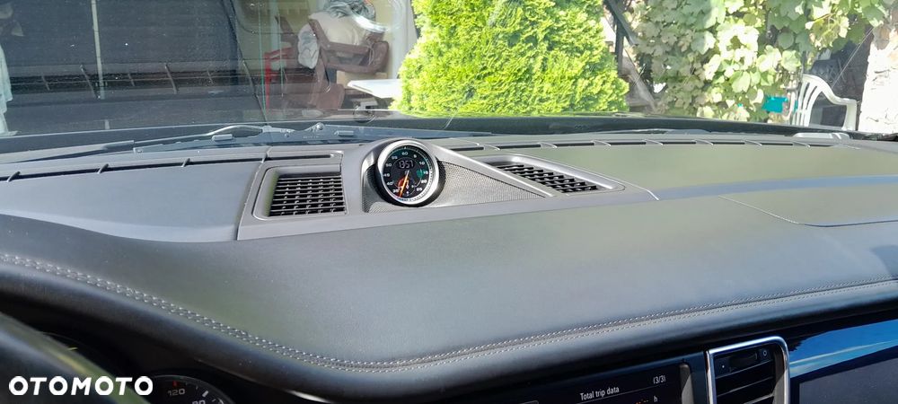 Porsche Panamera 4S PDK - 9