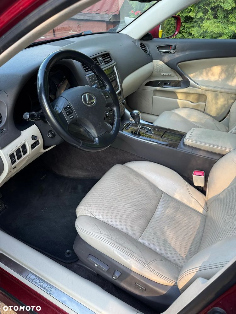 Lexus IS 250 Prestige - 15