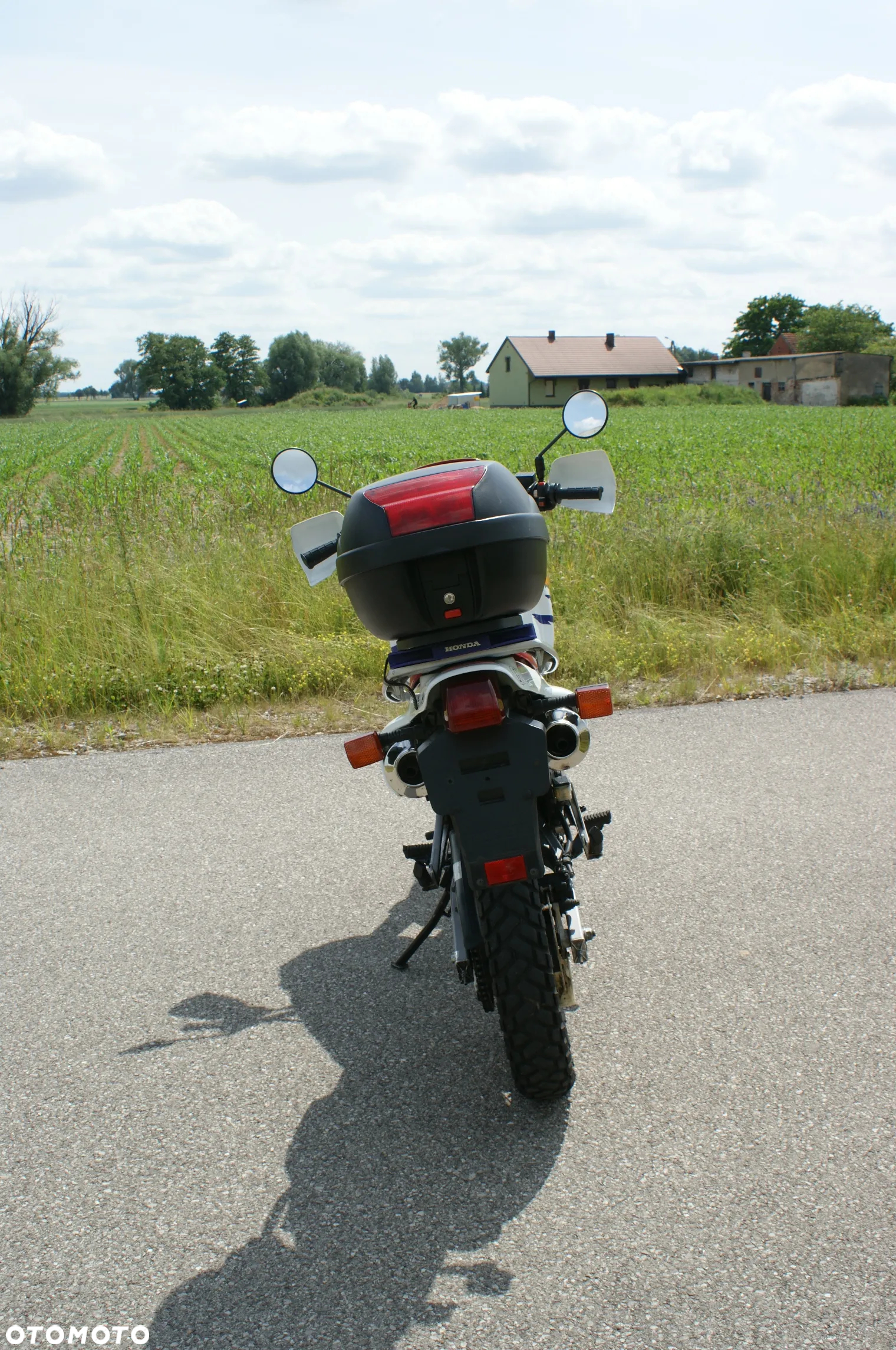 Honda NX - 9