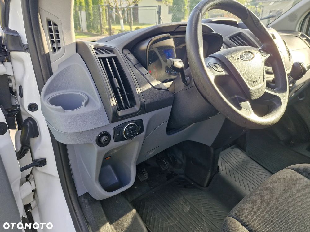 Ford TRANSIT - 11