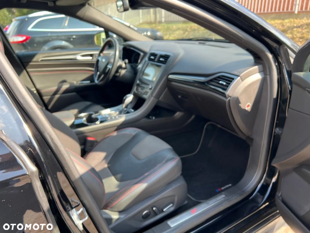 Ford Mondeo SW 2.0 EcoBoost S&S Autom ST-Line - 14