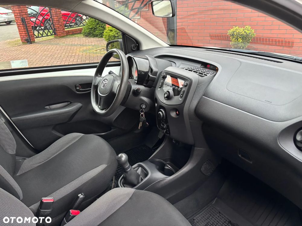 Toyota Aygo 1.0 VVT-i Sprint EU6 - 13
