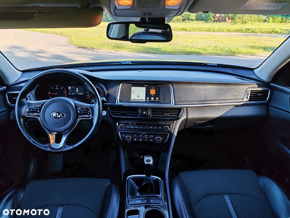 Kia Optima - 8