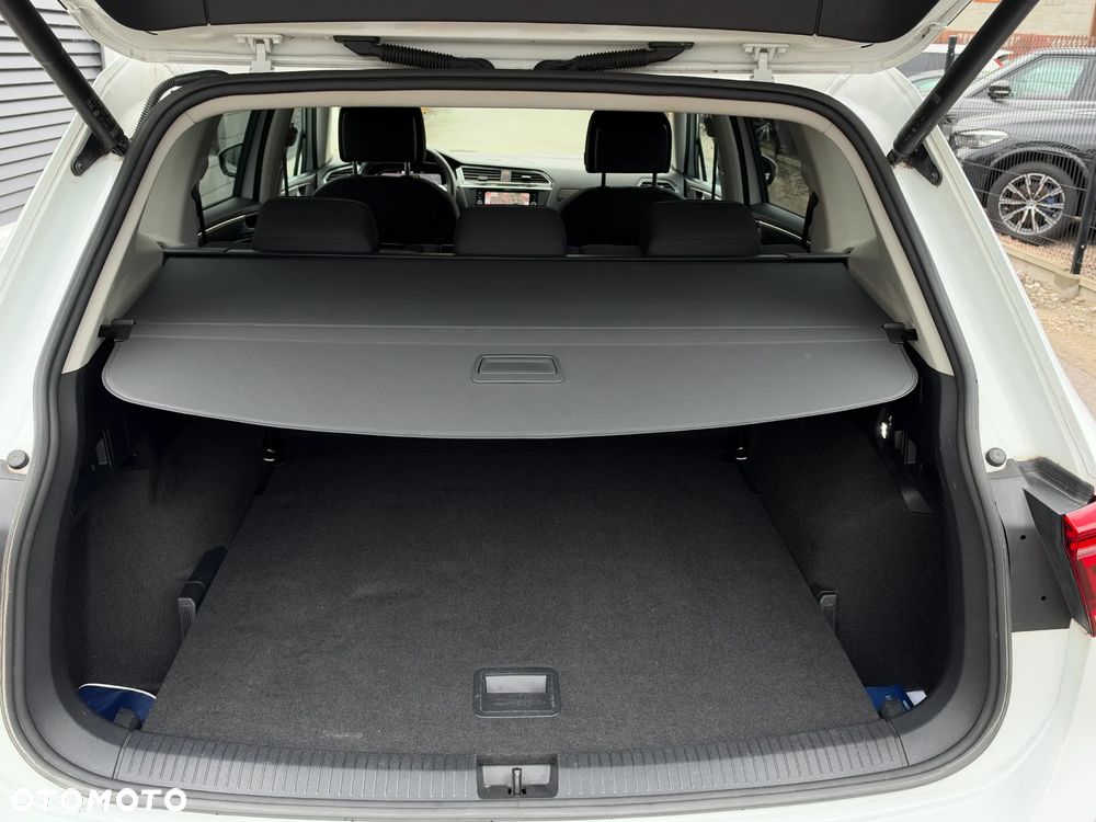 Volkswagen Tiguan Allspace 2.0 TDI Elegance DSG - 34