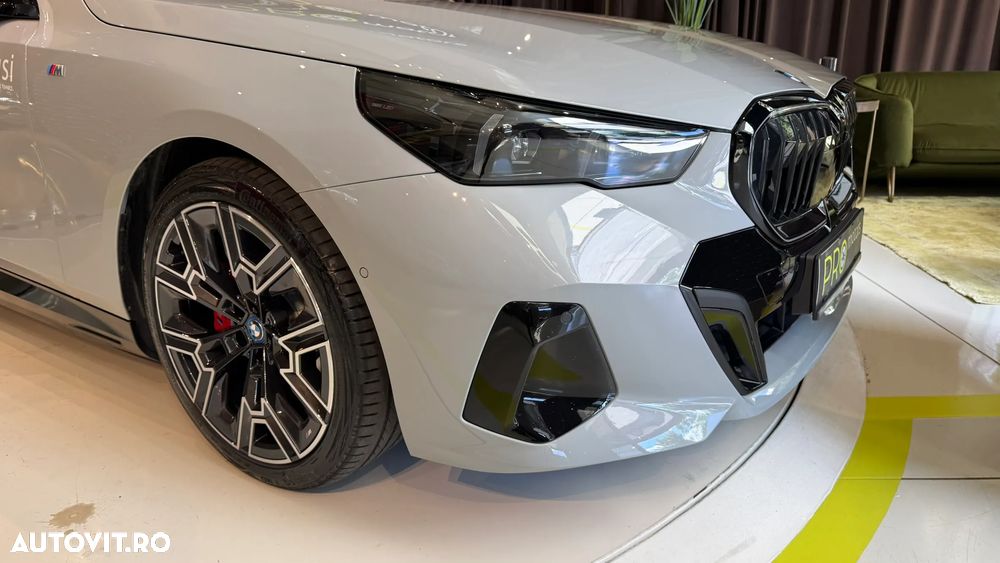 BMW Seria 5 530e Aut. - 12