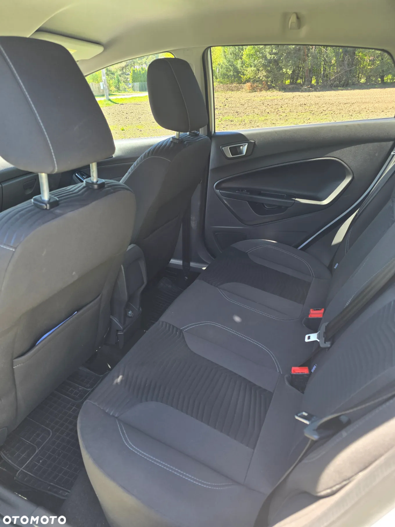 Ford Fiesta 1.6 TDCi Titanium - 18