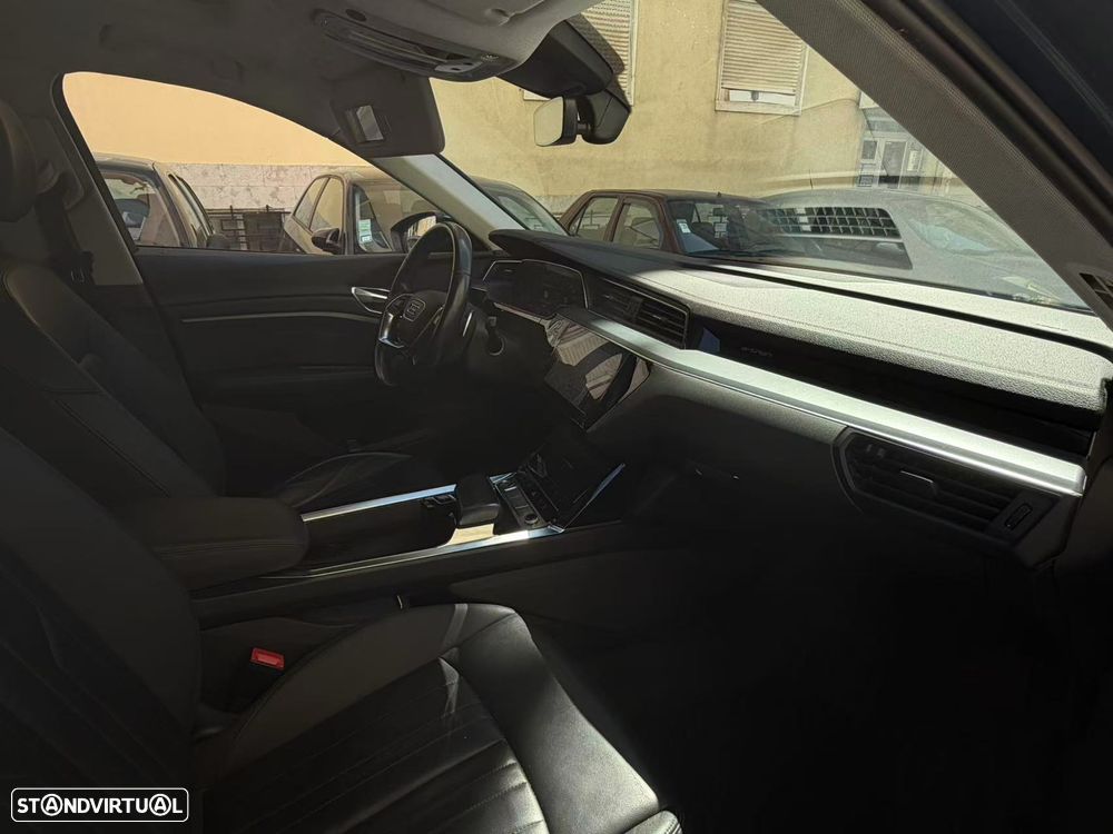 Audi e-tron 50 quattro - 14