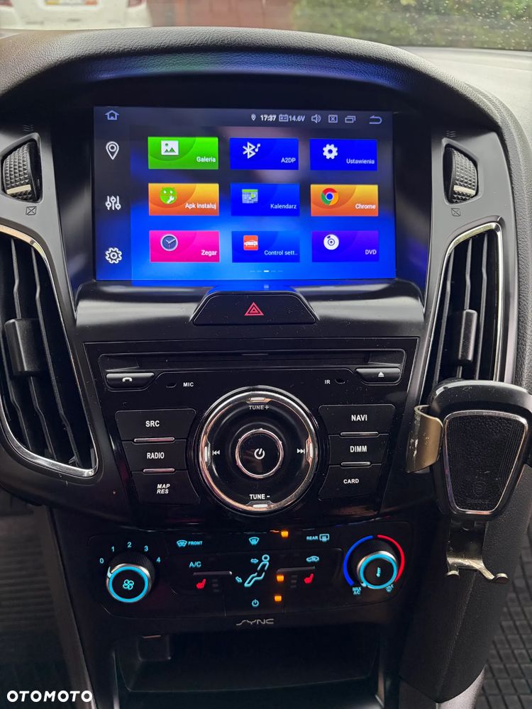 Ford Focus 1.6 SYNC Edition - 23