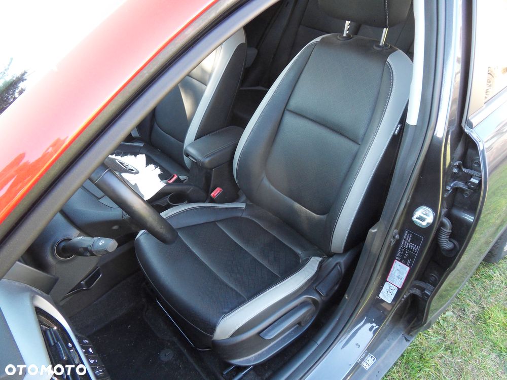 Kia Stonic 1.0 T-GDI DCT OPF Platinum Edition - 17