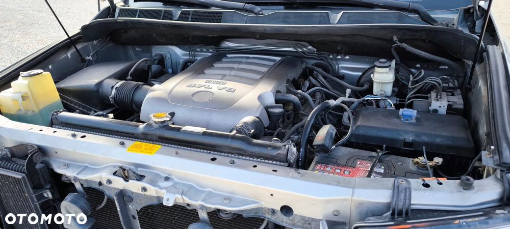 Toyota Tundra 5.7 4x4 Double Cab LB SR5 - 17